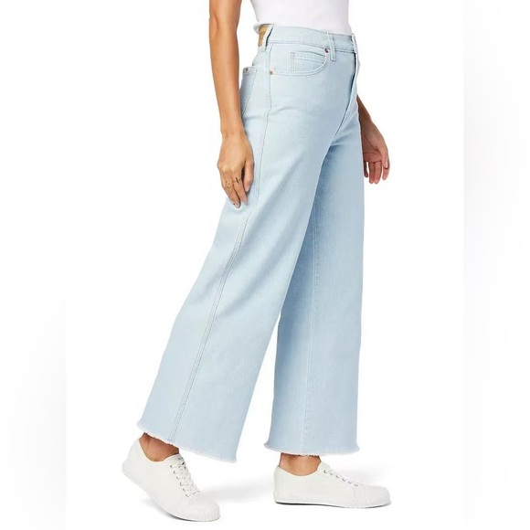 Levi Strauss Signature Women's Heritage High-Rise Wide Leg Jeans 16 - Picture 2 of 16